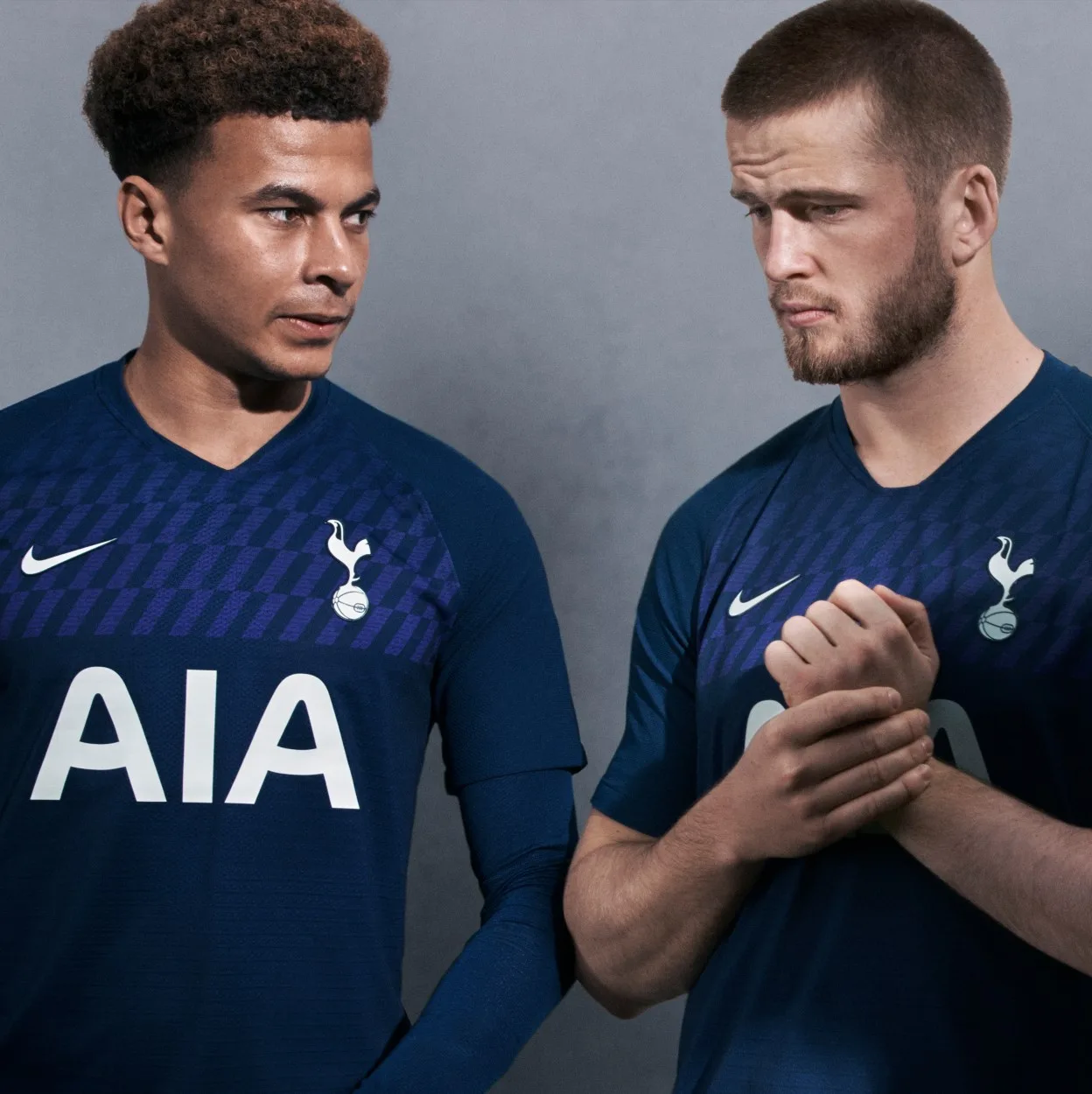 Spurs away jersey