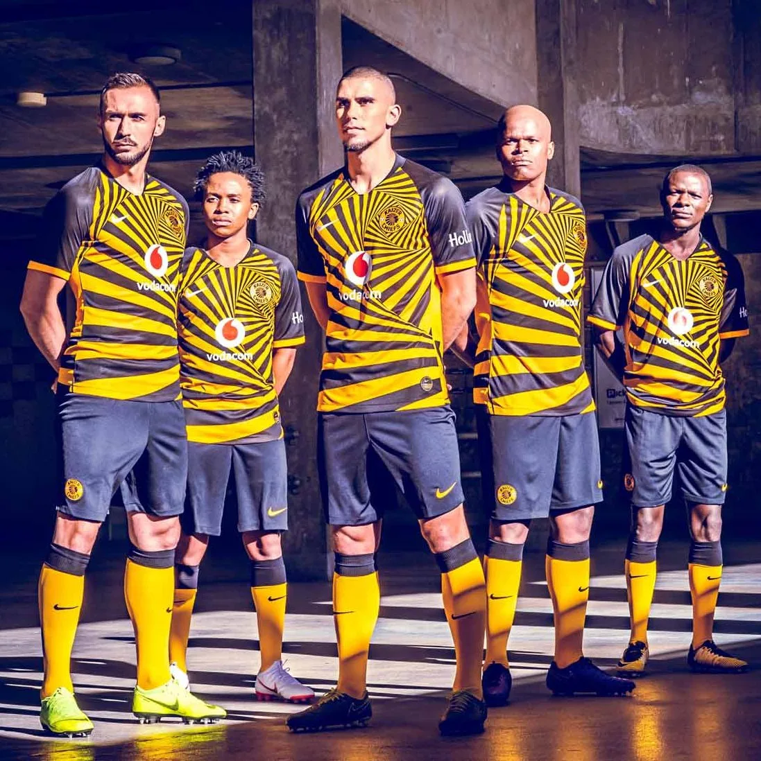 kaizer chiefs home jersey 2019-20