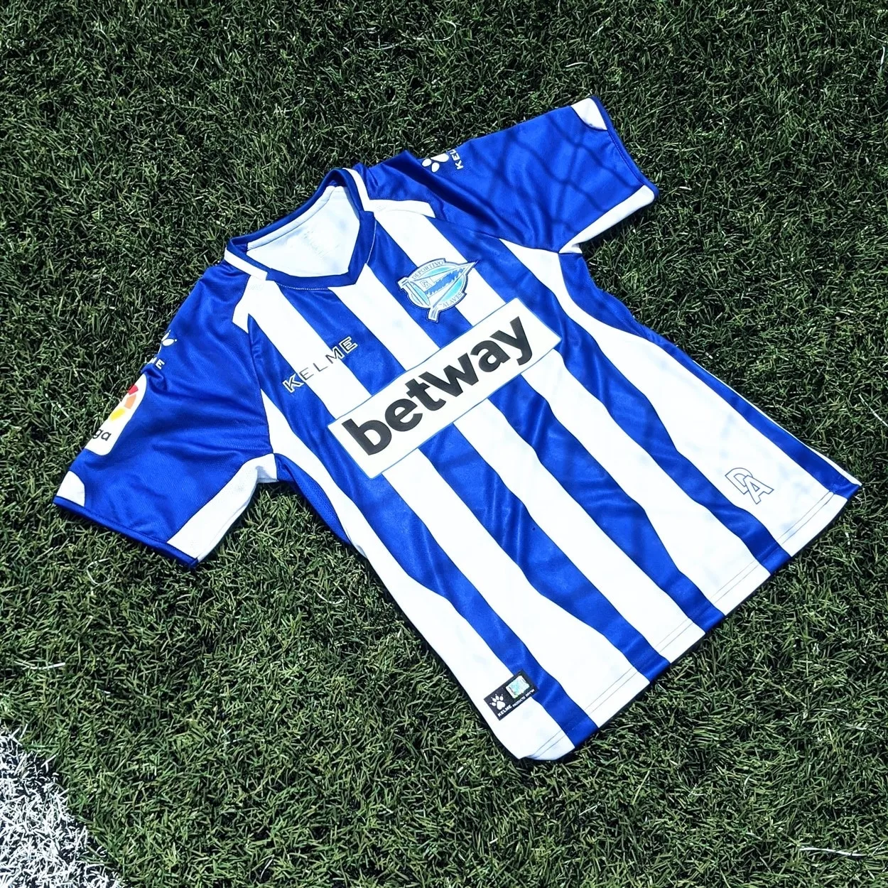 Deportivo Alaves football kit jersey - laliga football kit