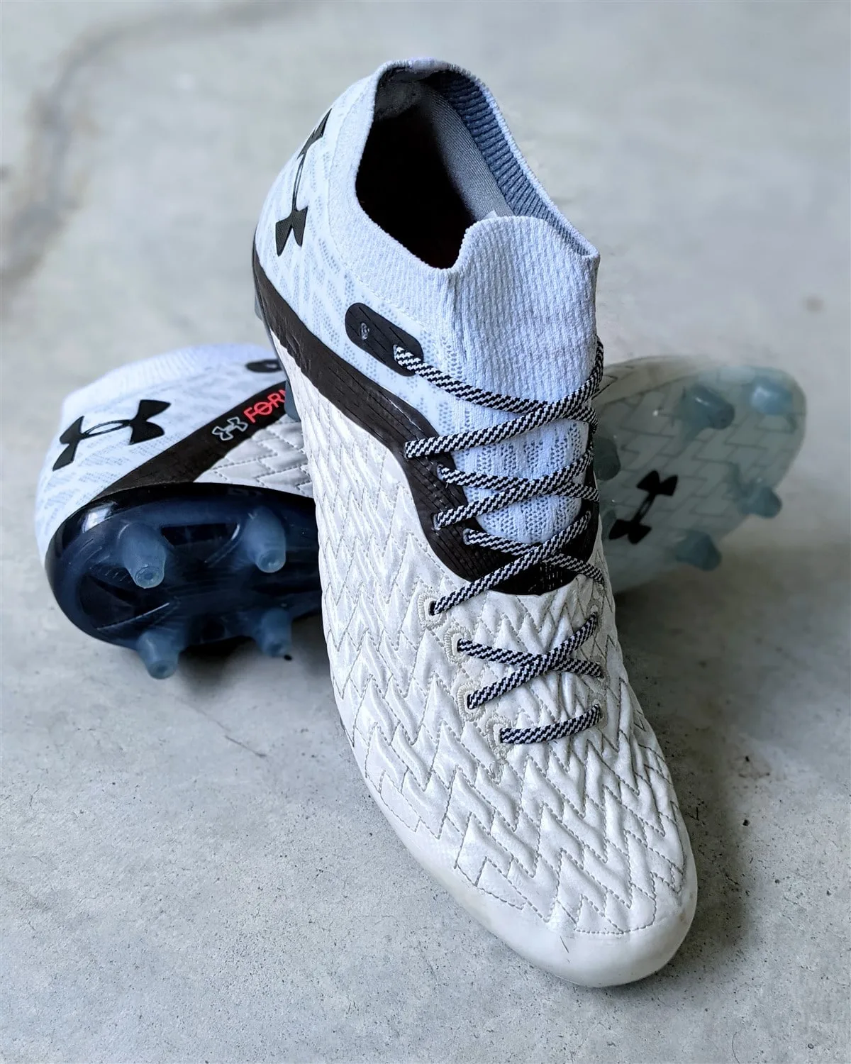 Under armour best sale soccer cleats review