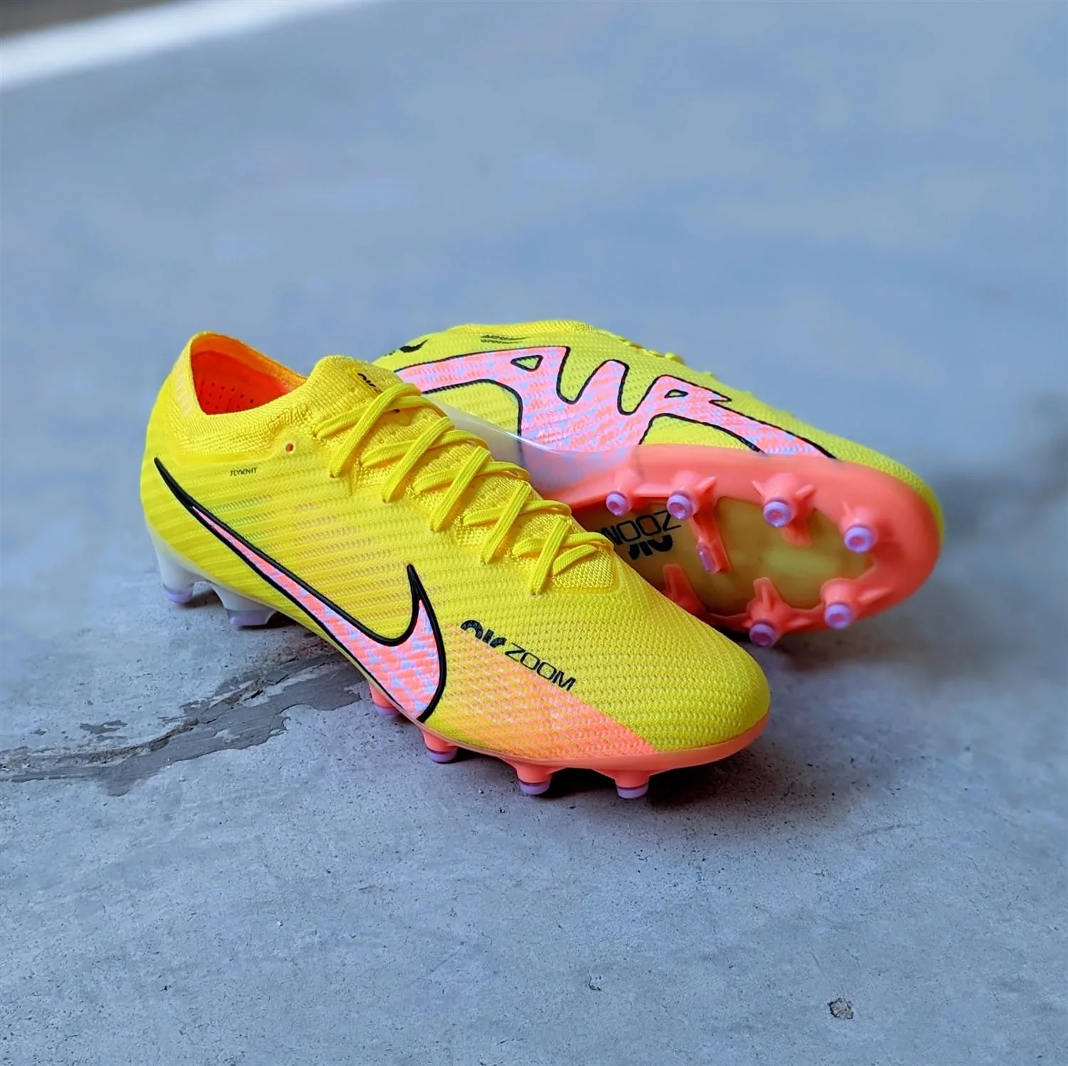 Nike mercurial vapor hot sale 13 academy review