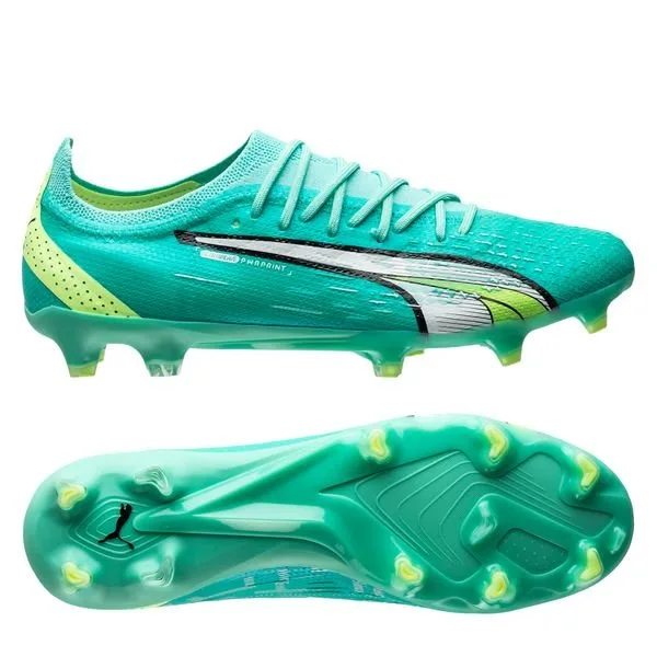 Best soccer boots hot sale for strikers