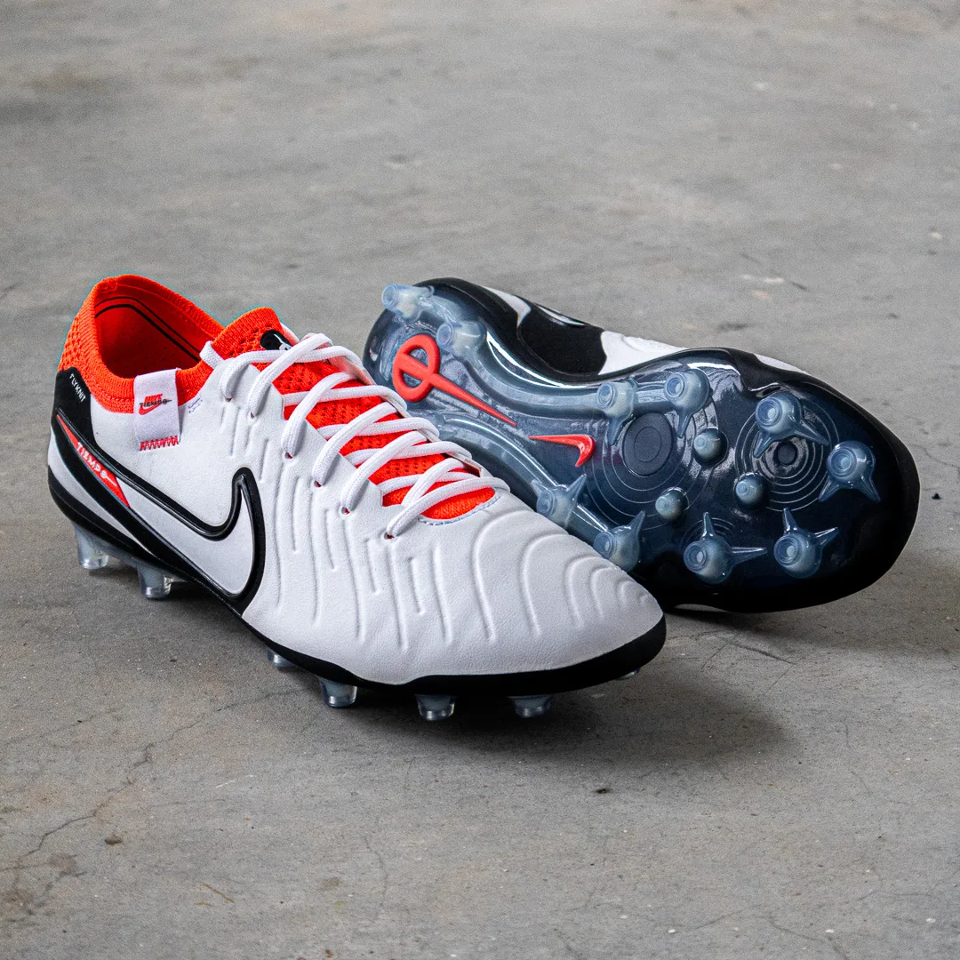 Nike soccer cleats for wide feet online